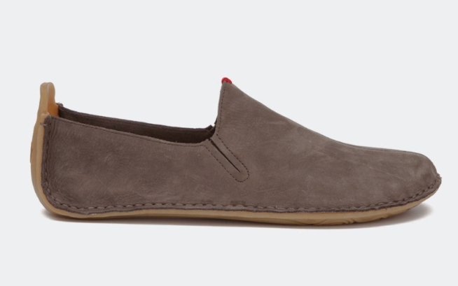כשנוחות פוגשת דיוק – הבחירה שלי ב־Vivobarefoot shoes